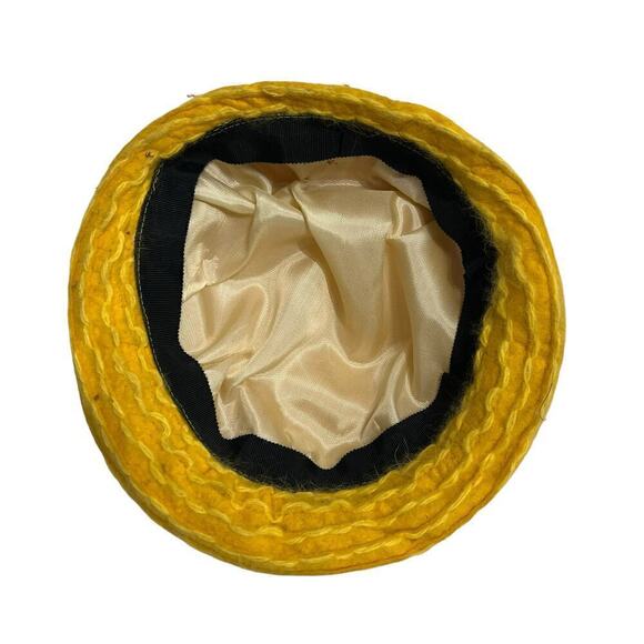 Vintage Yellow Felt Hat with Sparkle Thread 1950s - Picture 6 of 9